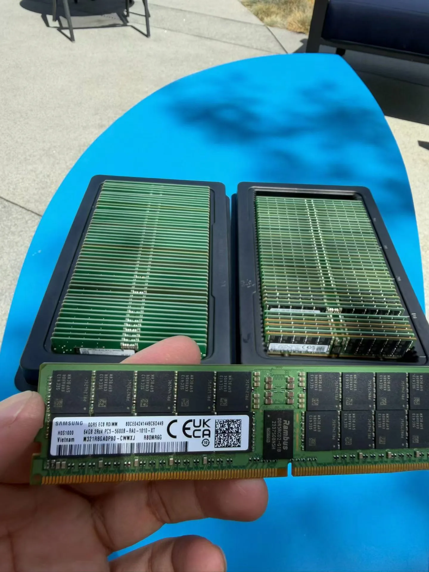 Samsung M321R8GA0PB0-CWMXJ 64GB DDR5 RDIMM real stock photo