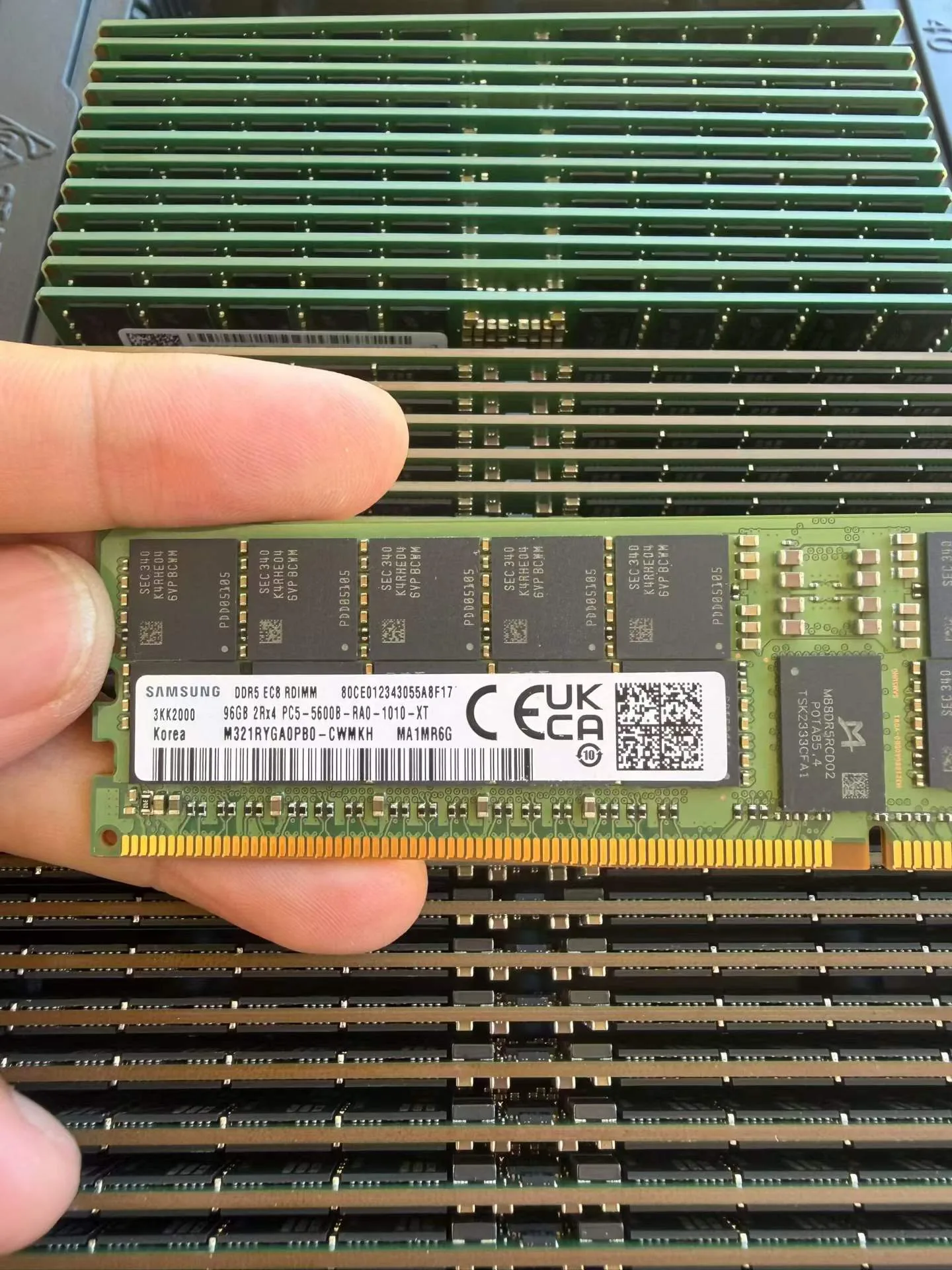 Samsung M321R8GA0PB0-CWMKH 96GB DDR5 RDIMM real stock photo